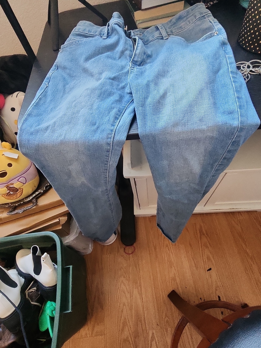 SHEIN Light Blue Relaxed Fit Women's Jeans